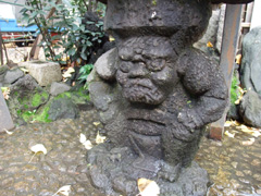 鬼王神社の水鉢